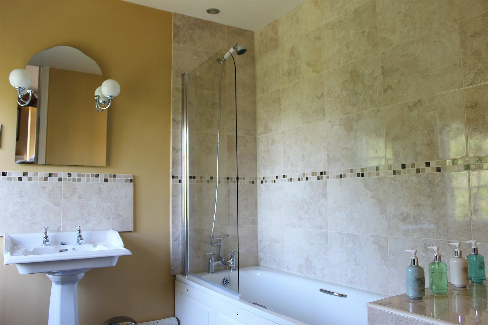 Bloomfield House Hotel บาธ ภายนอก รูปภาพ