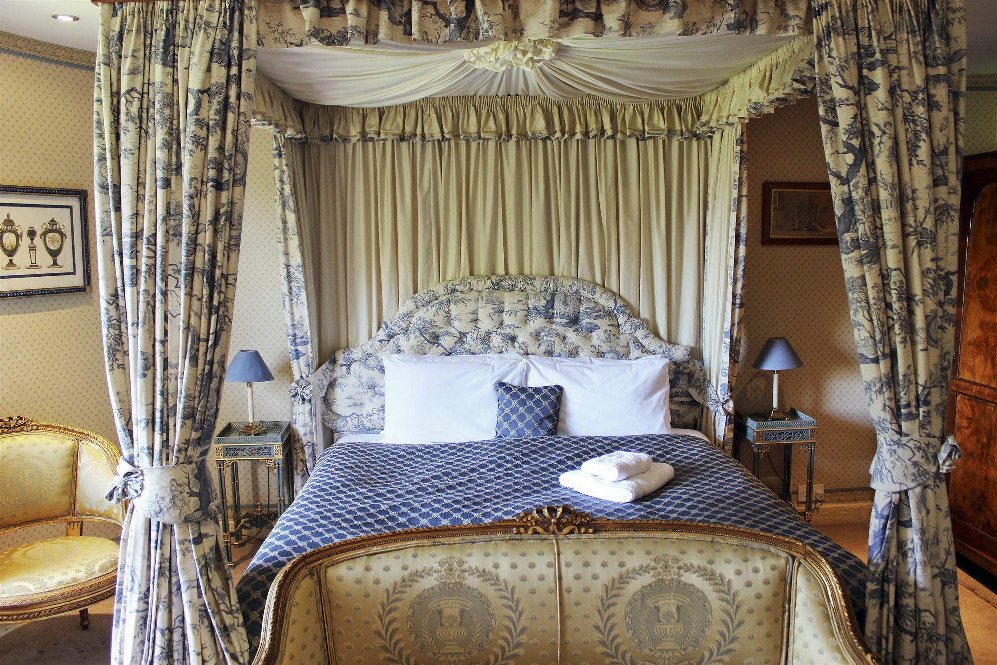 Bloomfield House Hotel บาธ ภายนอก รูปภาพ